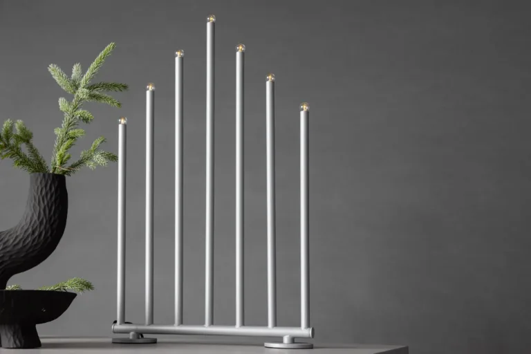 Matt hõbedane advendiküünlajalg Björnfjället, reguleeritav, 50 cm - 20067-331