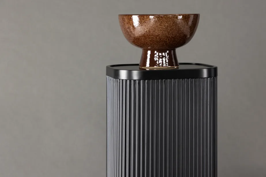 Lenoxi must MDF abilauake, minimalistlik disain, 24 × 30 × 100 cm, 20074-100 – 9