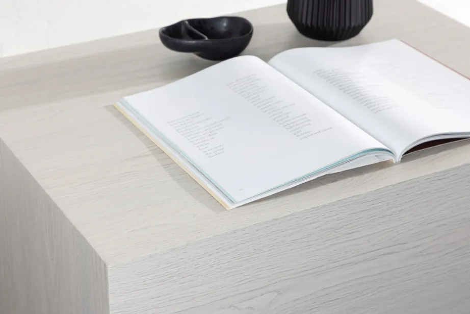 Valge peitsiga MDF-ist diivanilaud York (40 × 40 cm, minimalistlik), 20084-107 – 10