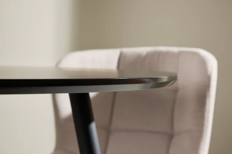 Must ümmargune söögilaud Plaza, MDF ja teras, ø100 cm - 27940-488