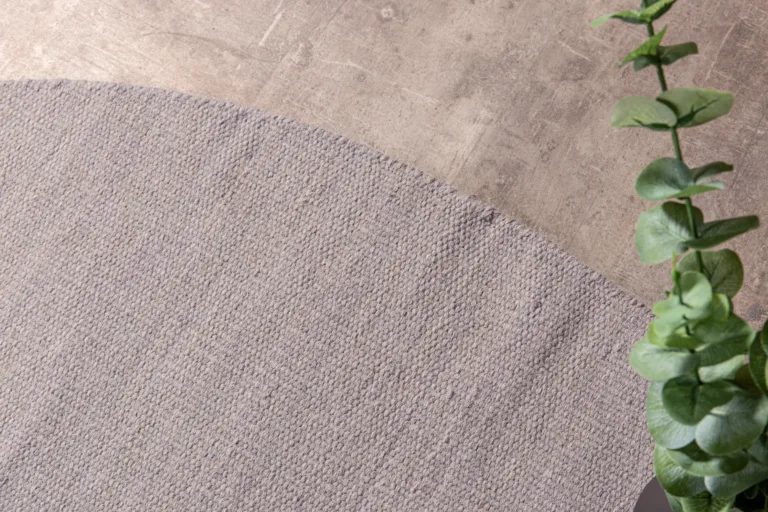 Konsoollaud Rise halli betooni imiteeringuga ja musta terasraamiga (110 × 30 × 80 cm) - 29918-668