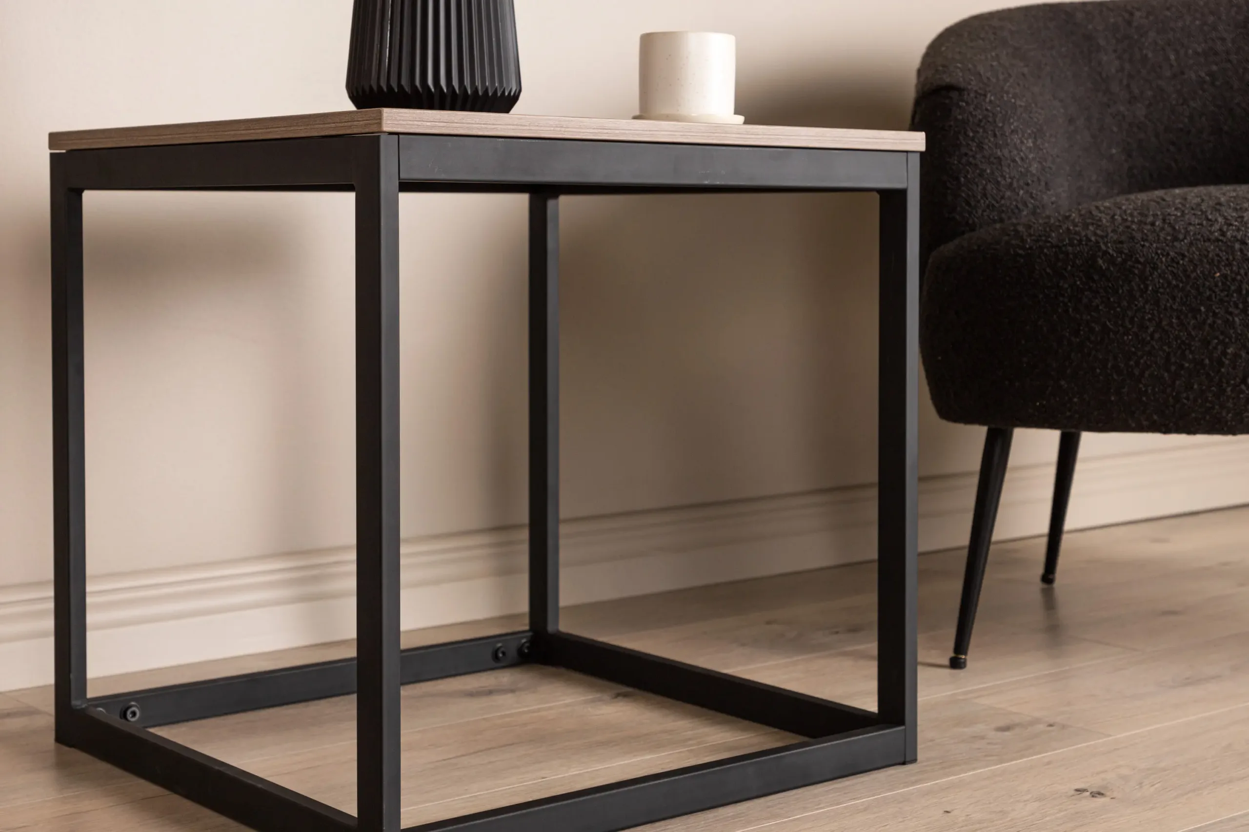 Ruudukujuline abilauakapp Arbor, tumehall MDF ja mustast terasest raam - 29993-210