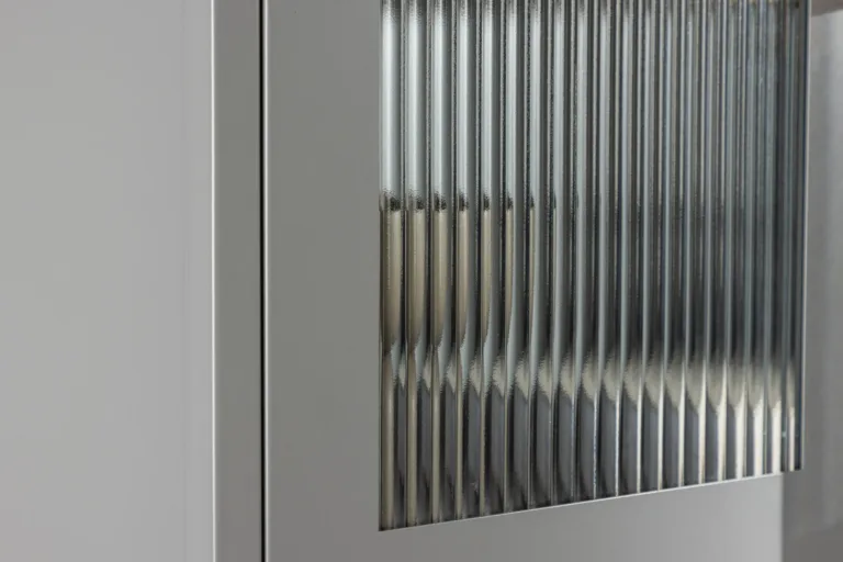 Helehall metallkapp La Paz klaasuste ja sahtlitega - 30116-106