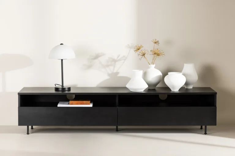 TV-alus Navarra mattmustast melamiinist metalljalgadel, 180 cm - 30167-100