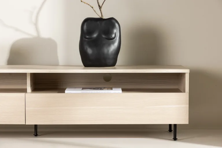Valge peitsiga TV-alus Navarra mustadel metalljalgadel, 180 cm - 30167-130