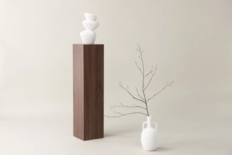 Kõrge tumepruun MDF abilauapjedestaal Ramsvik (23 × 23 × 95 cm) - 42000-304