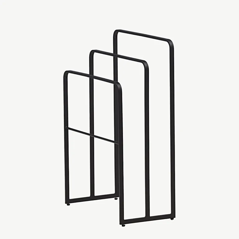 Minimalistlik mustast metallist riidehoidja Drammen (3 riputuskaart) - 42000-448