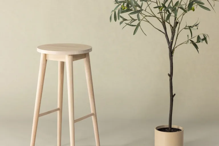 Valge peitsiga kummipuidust baaritool Mollösand, 75 cm - 44100-062
