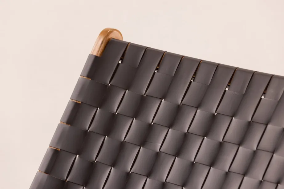 Rike lounge-tugitool tiigipuidust raamiga ja pruunist punutud PU-st, 47000-090 – 11