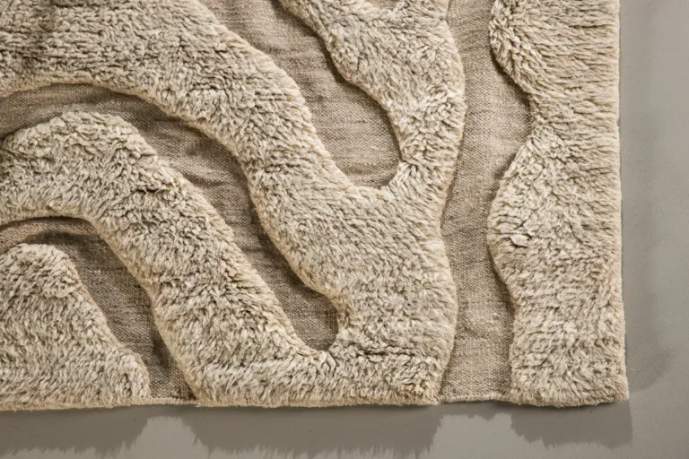 Beež reljeefse mustriga villavaip Trondheim x Josefin Lustig kollektsioonist, 400 × 400 cm - 51074-320
