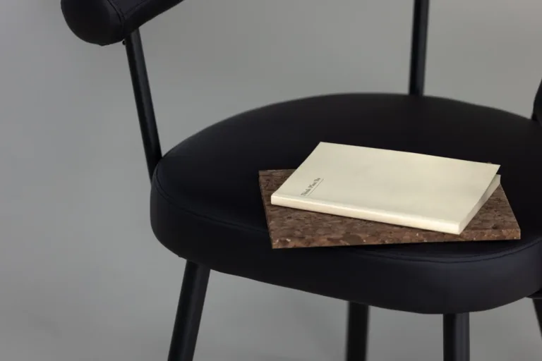 Must PU söögitool Västerås x Josefin Lustig, terasraam - 52000-011