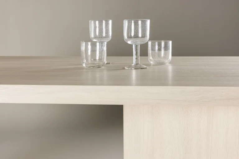 Valge peitsiga söögilaud Bassholmen, MDF, 180 × 90 cm - 61104-130