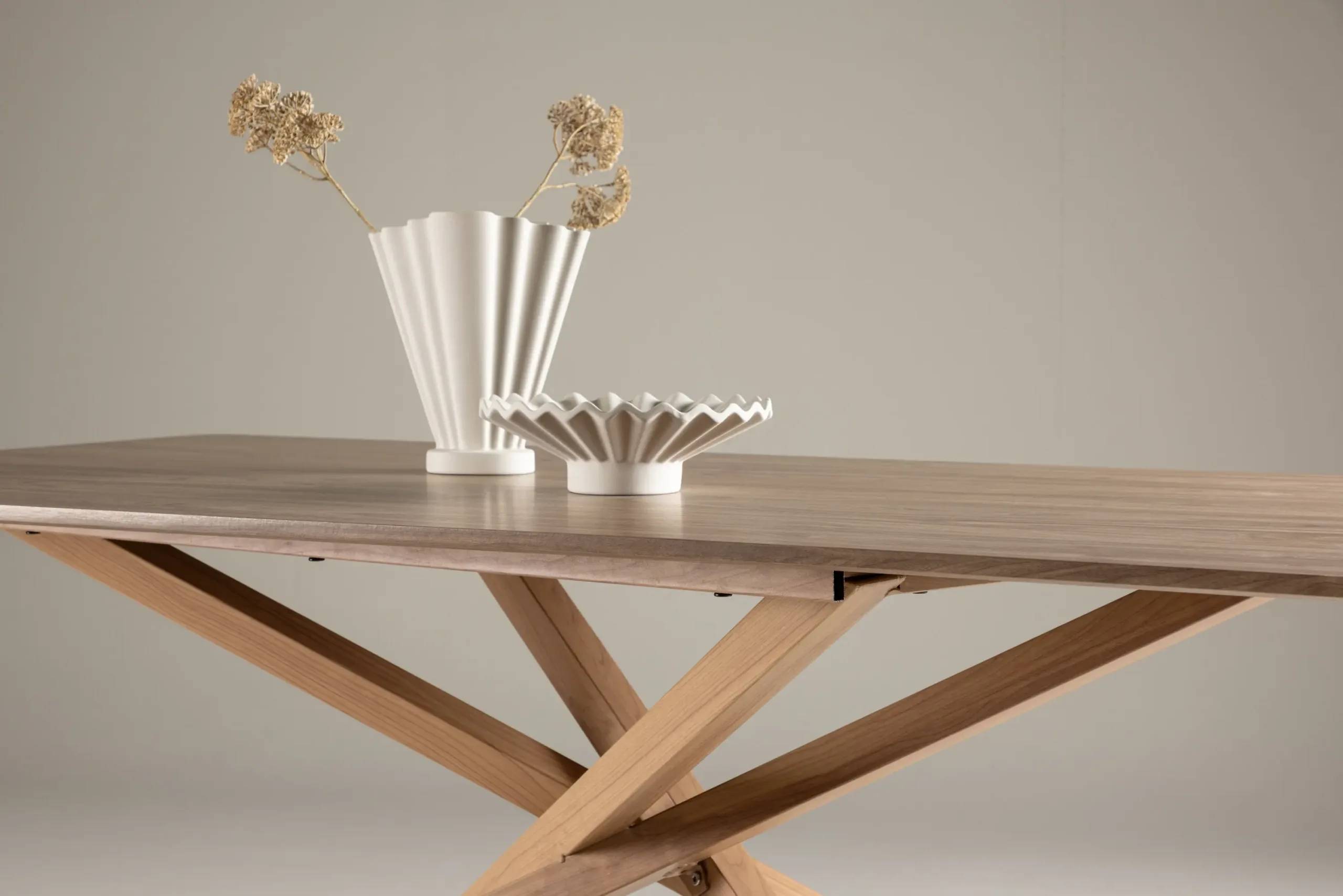 Piazza mokkatooniga söögilaud, MDF ja teras, 180x90 cm - 61127-125