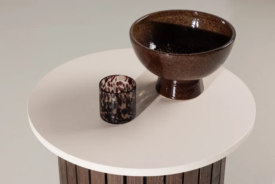 Beež ümmargune abilau Visingsö tumepruuni terasjalaga, ø52 cm, 61148-107 – 10