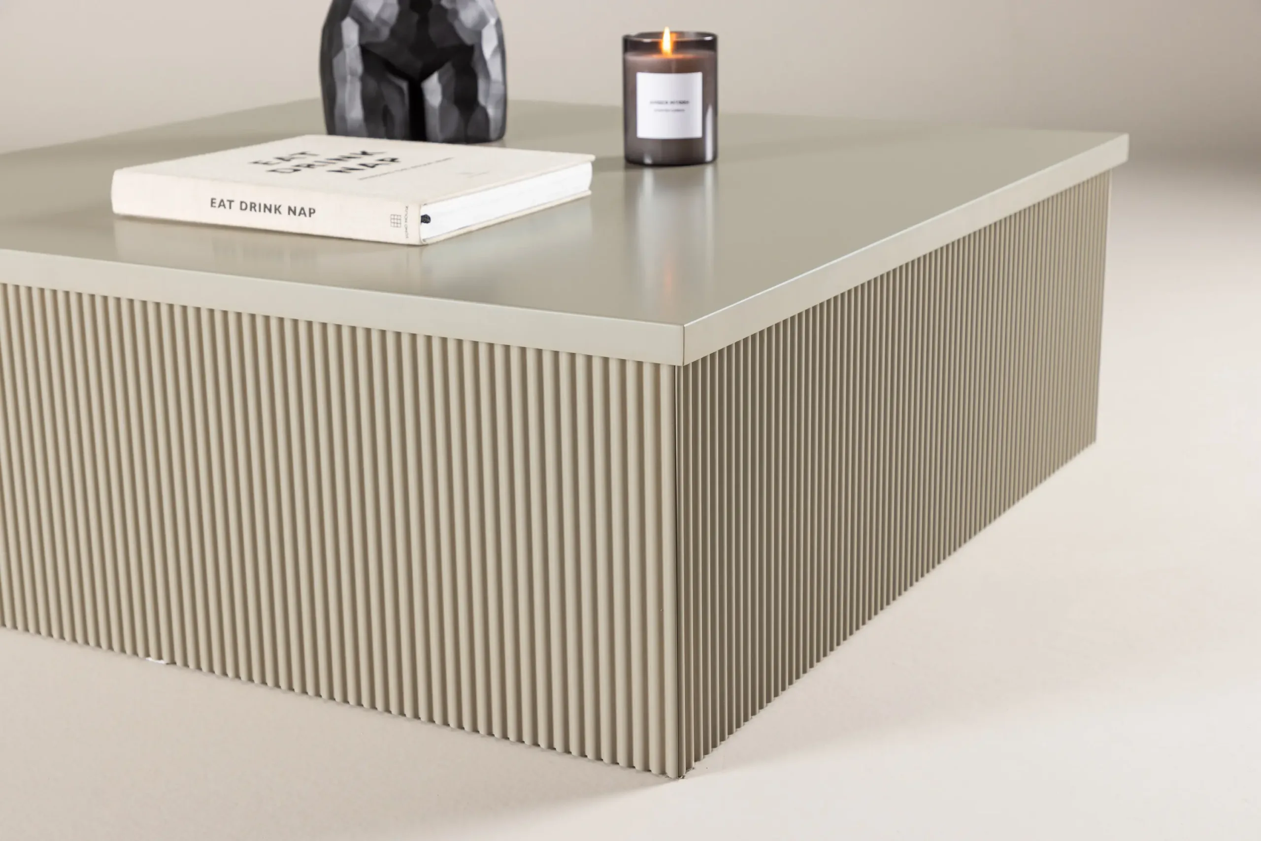 Beež MDF-ist diivanilaud Lenox, 90×90 cm, modernse soonelise viimistlusega - 61170-102