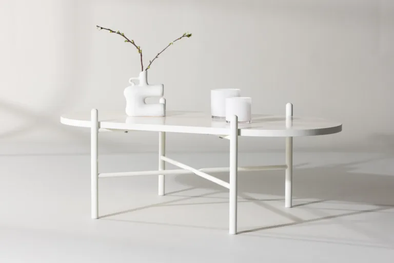 Beež ovaalne MDF-diivanilaud Pueblo, terasest jalad (120 × 65,5 cm) - 61176-102