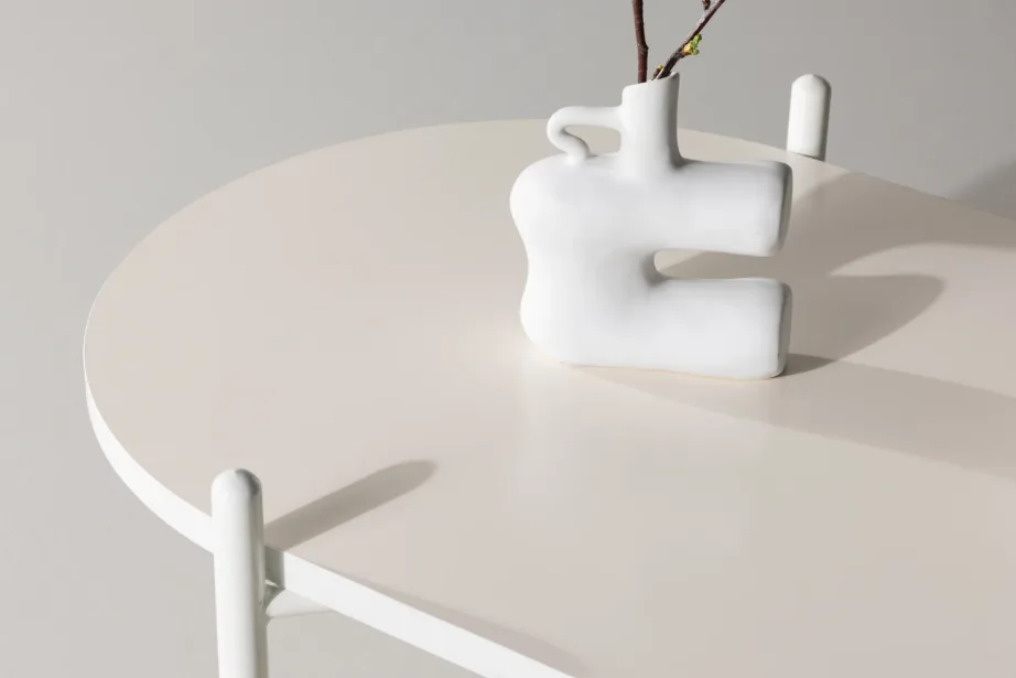 Beež ovaalne MDF-diivanilaud Pueblo, terasest jalad (120 × 65,5 cm), 61176-102 – 9