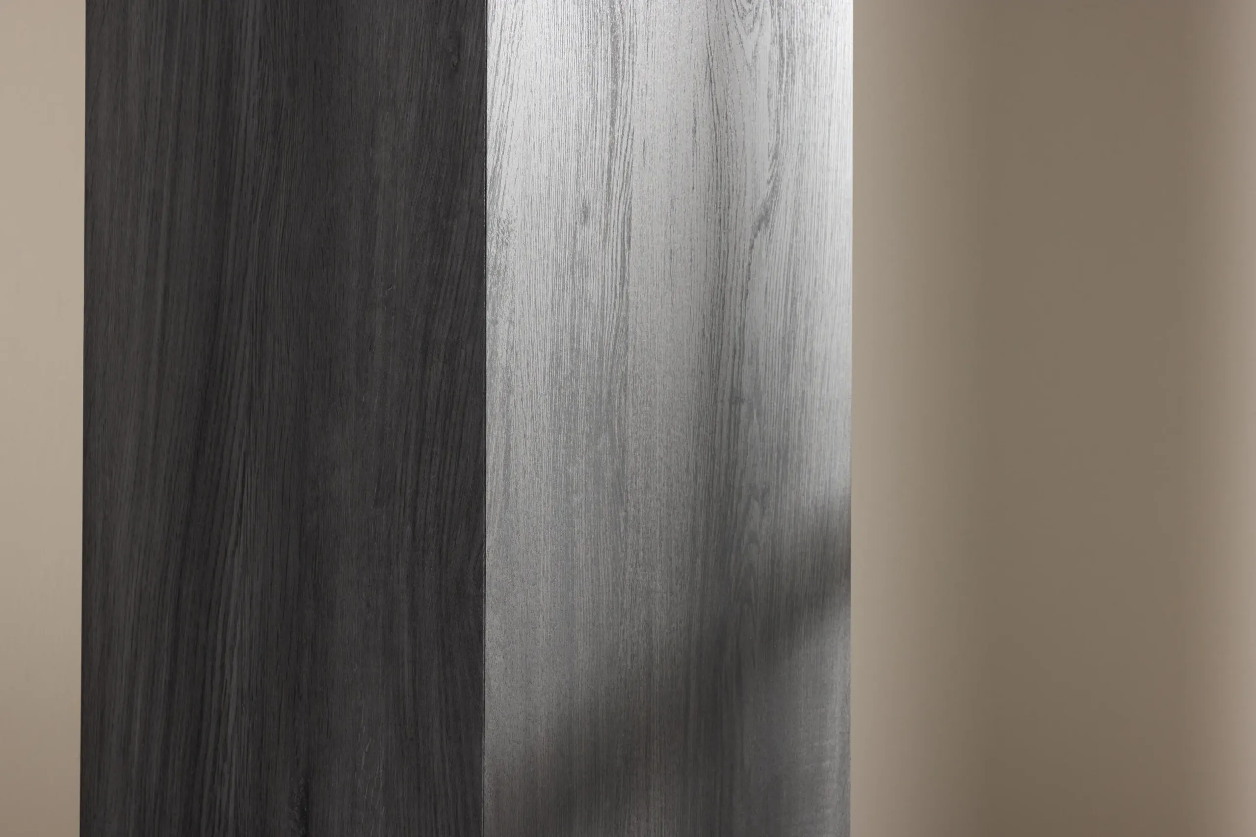 Must postamentlaud Ramsvik (MDF, 40 × 40 × 130 cm) - 61179-100