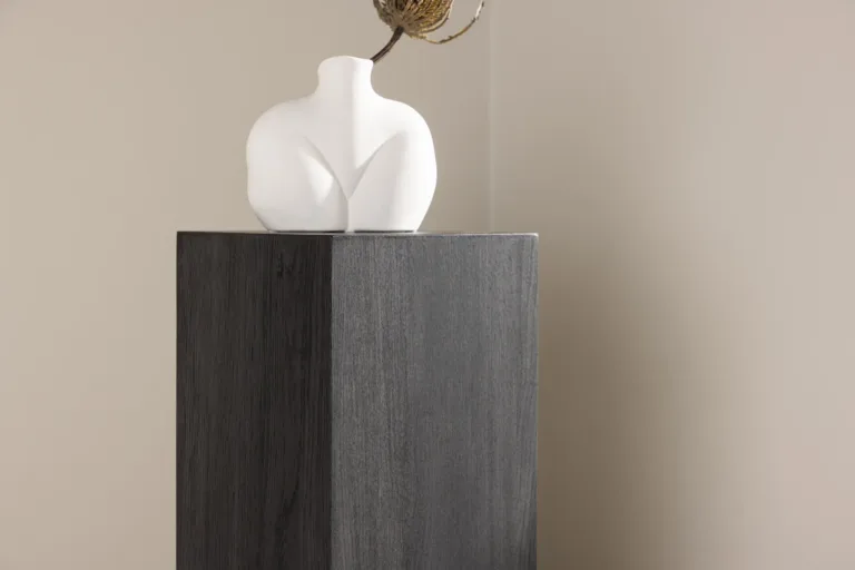 Musta värvi MDF-pjedestaallaud Ramsvik 23 × 23 × 65 cm - 61180-100