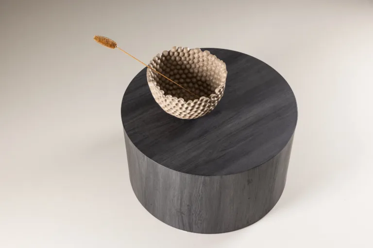 Ümmargune must diivanilaud York, ø80 cm, MDF - 61196-100