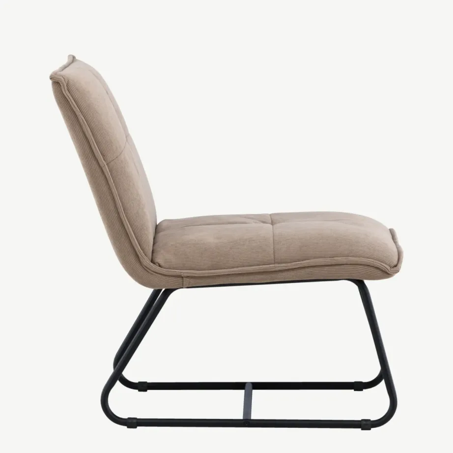 Madison lounge-tugitool pruunist Manchester-kangast, mustal metallraamil, 61203-103 – 2