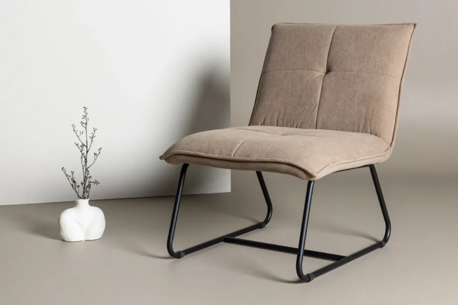 Madison lounge-tugitool pruunist Manchester-kangast, mustal metallraamil, 61203-103 – 9