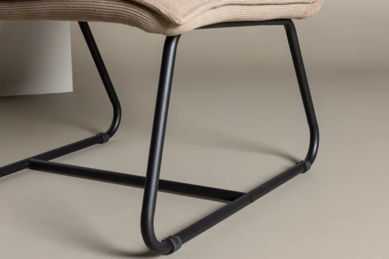 Madison lounge-tugitool pruunist Manchester-kangast, mustal metallraamil - 61203-103