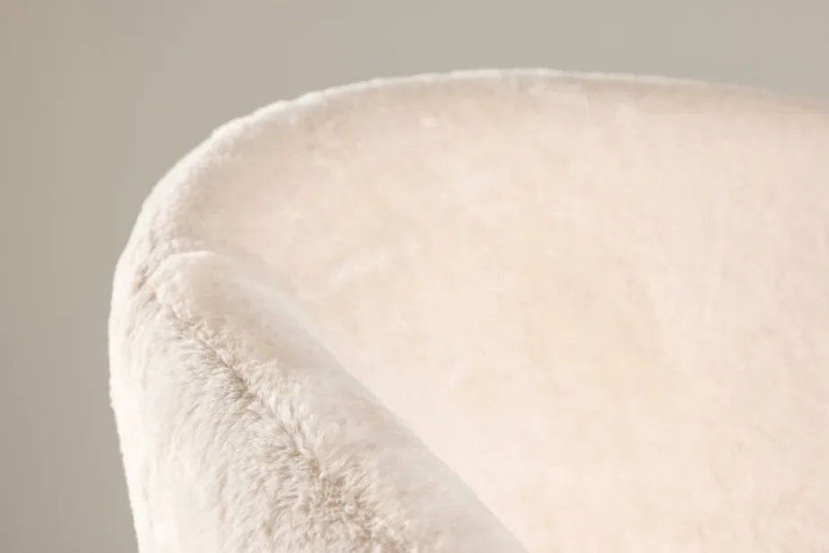 Beežis buklee-kangast tugitool hõbedastel terasjalgadel Wanda, 61240-102 – 10