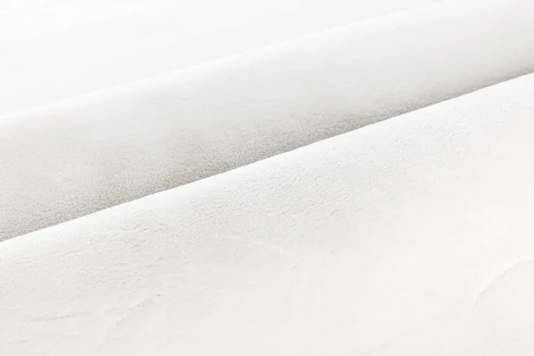 Valge suur polüestrist lühikese karvaga vaip Nixie, 240 × 350 cm - 61304-101