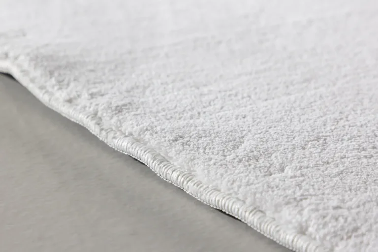 Valge suur polüestrist lühikese karvaga vaip Nixie, 240 × 350 cm - 61304-101