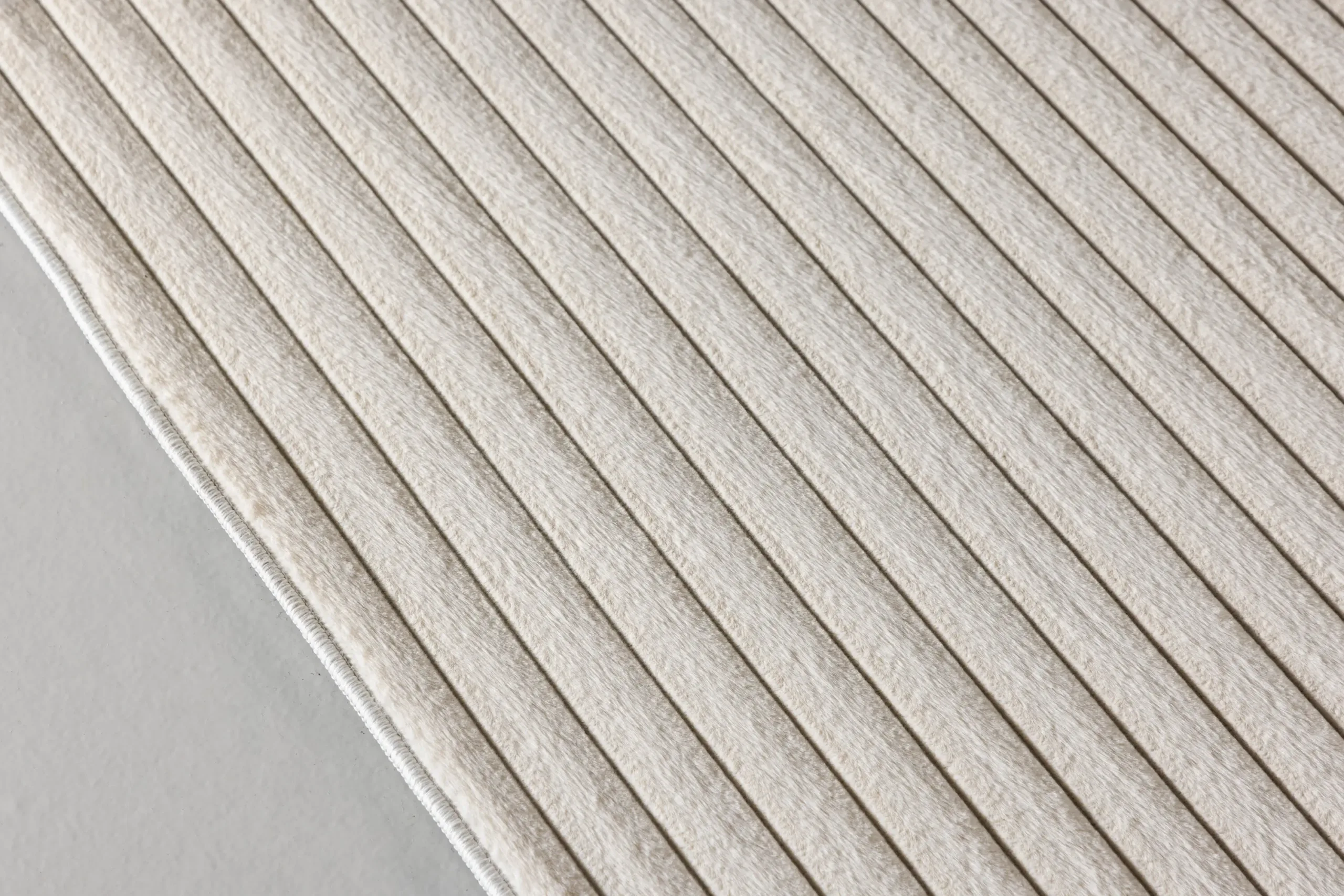 Miller murdvalge polüestrist elutoa vaip, 200 × 290 cm - 61541-120