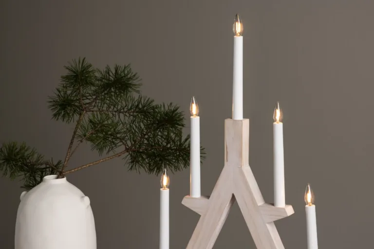 Val Thorensi advendiküünlajalg, valge peitsiga männipuidust, 5-lambiline - 61839-130