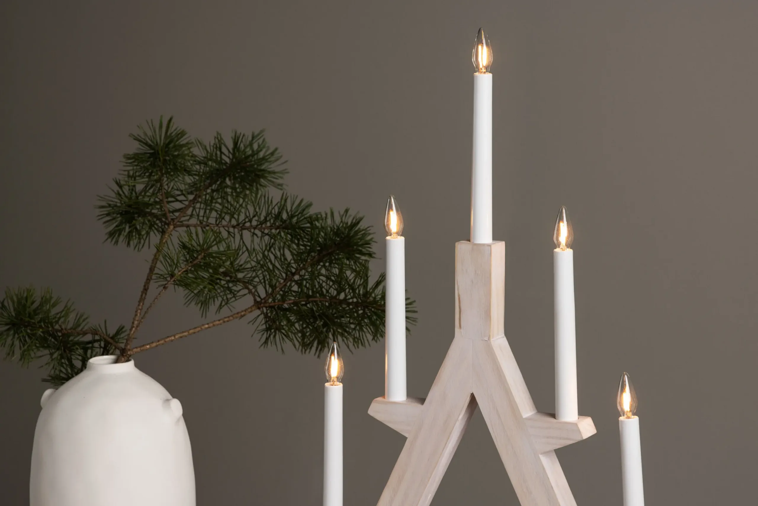 Val Thorensi advendiküünlajalg, valge peitsiga männipuidust, 5-lambiline - 61839-130