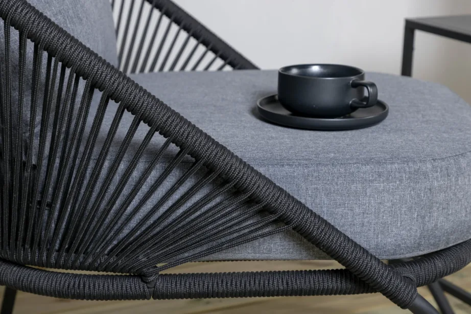 Lindos must lounge-tugitool polüesterköiest, hallide patjadega, 9317-022 – 10