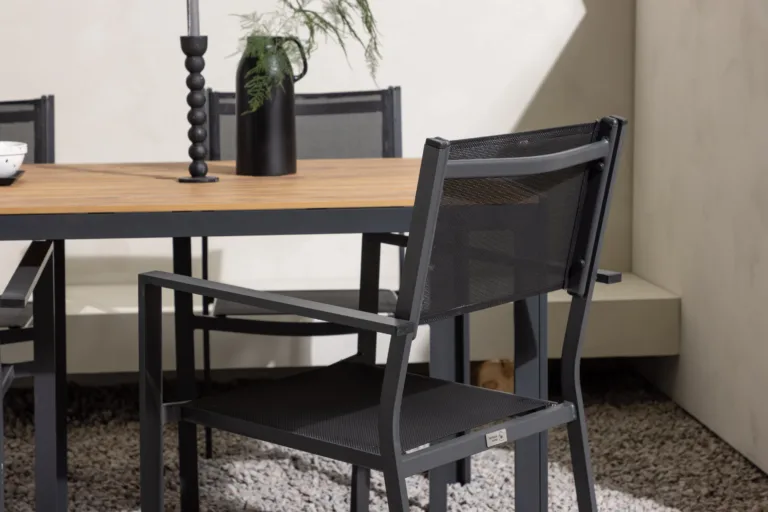 Aiamööblikomplekt Break – ristkülikukujuline laud (150x90 cm) ja 4 musta stackitavat tooli - GR23337
