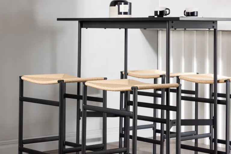 Baarikomplekt Rax must MDF laud ja Polly naturaalset ratani istmega baaritool - GR23697