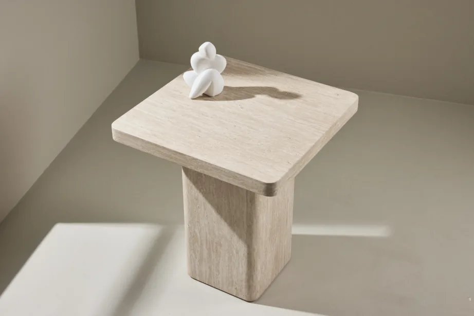 Beež MDF diivanilaud Qvart (travertiinimustriga, 50x50x56 cm), 62061-999 – 9