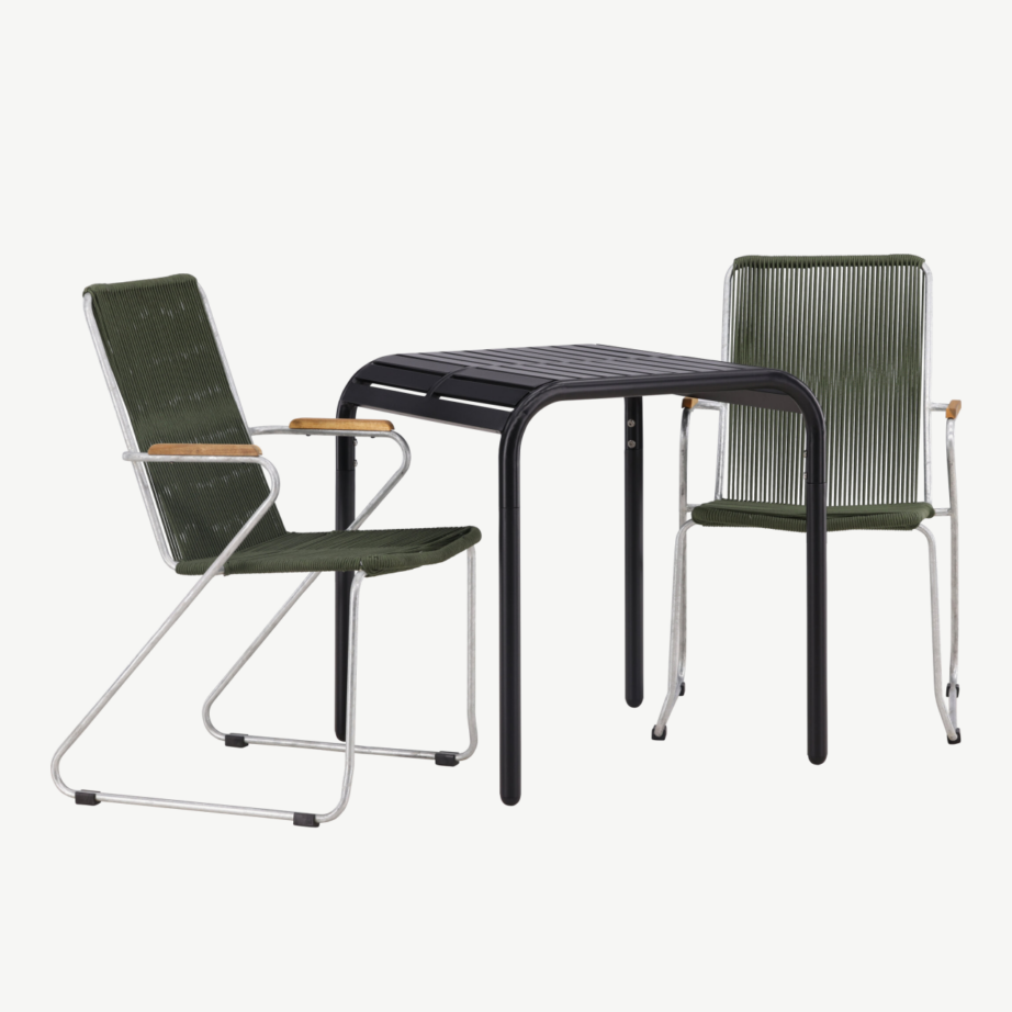 Borneo välimööbli söögilaud koos kahe rohelise punutud tooliga, GR23312 – 4