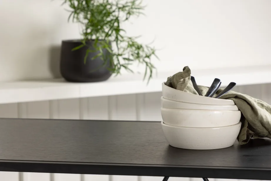 Brea baarikomplekt (must MDF laud, tumehallid terastoolid), GR23244 – 10