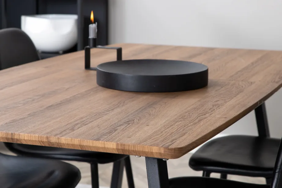 Pähklipuidust söögilaua komplekt Inca mustade PU-kattega toolidega (pähkel/must), GR104 – 10