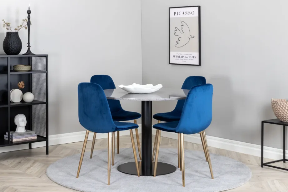 Ümmargune hall terrazzo söögilaud Razzia ja sinised samettoolid kuldsete jalgadega, GR14022 – 6