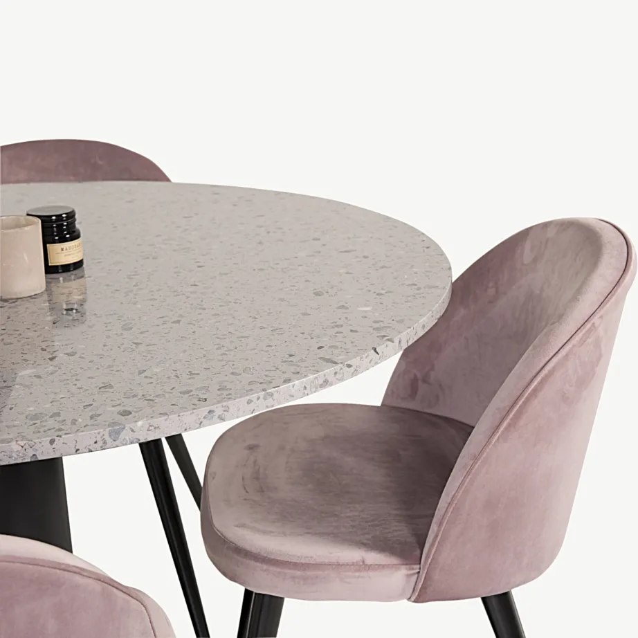Ümmargune söögilauakomplekt Razzia halli terazzo lauaga ja tolmuroosade samettoolidega, GR14029 – 4