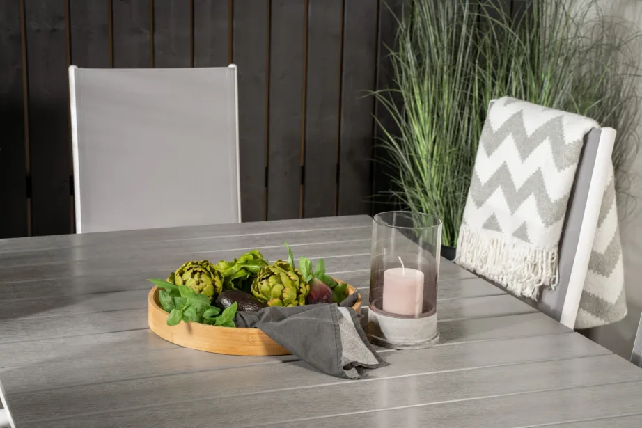 Pikendatav aiamööblikomplekt Levels (puitplastkomposiit, hall/valge) ja reguleeritavad toolid Break (alumiinium, hall/valge), GR18458 – 8