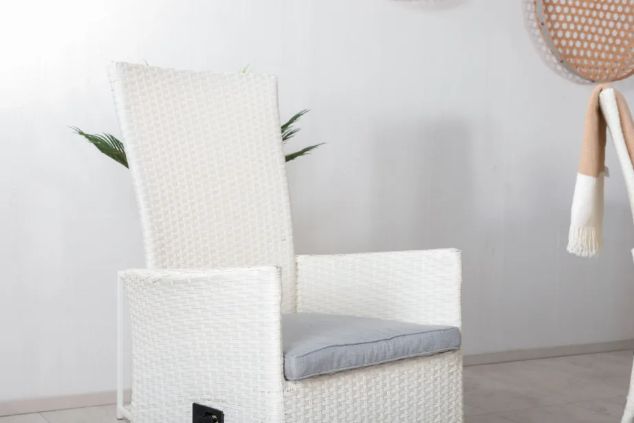 Pikendatav hall aiamööbli komplekt Levels – hall söögilaud ja reguleeritavad valged Padova toolid, GR18598 – 10