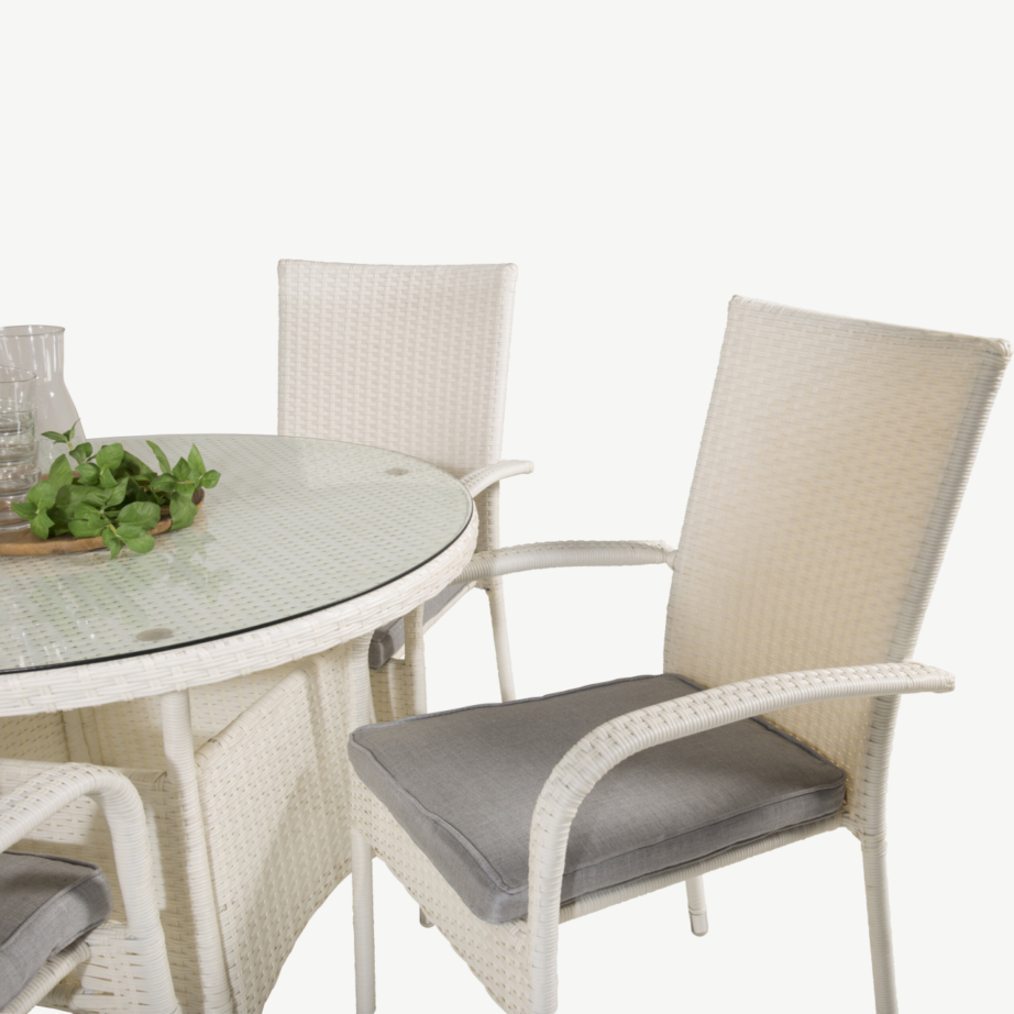 Volta ümmargune valge aiamööblikomplekt (klaasist laud, rotangtoolid, ø90 cm), GR18732 – 4