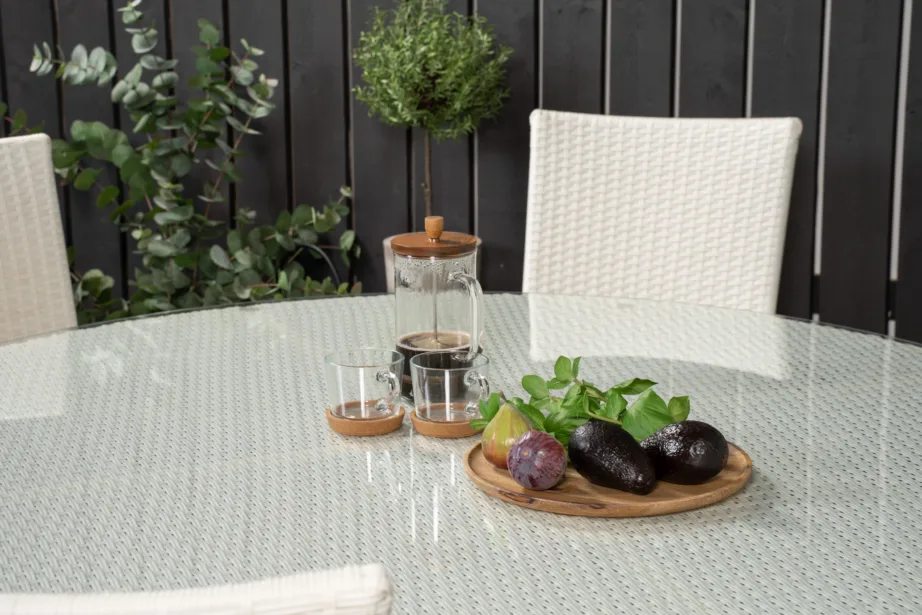 Volta ümmargune valge aiamööbli komplekt (klaasist söögilaud ø150 cm ja virnastatavad toolid Anna), GR18736 – 6