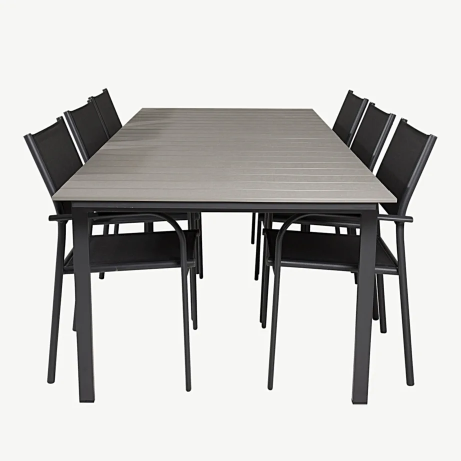 Levels ristkülikukujuline hall aiamööbli söögikomplekt puidukomposiitlaua ja mustade virnastatavate toolidega, GR18850 – 2
