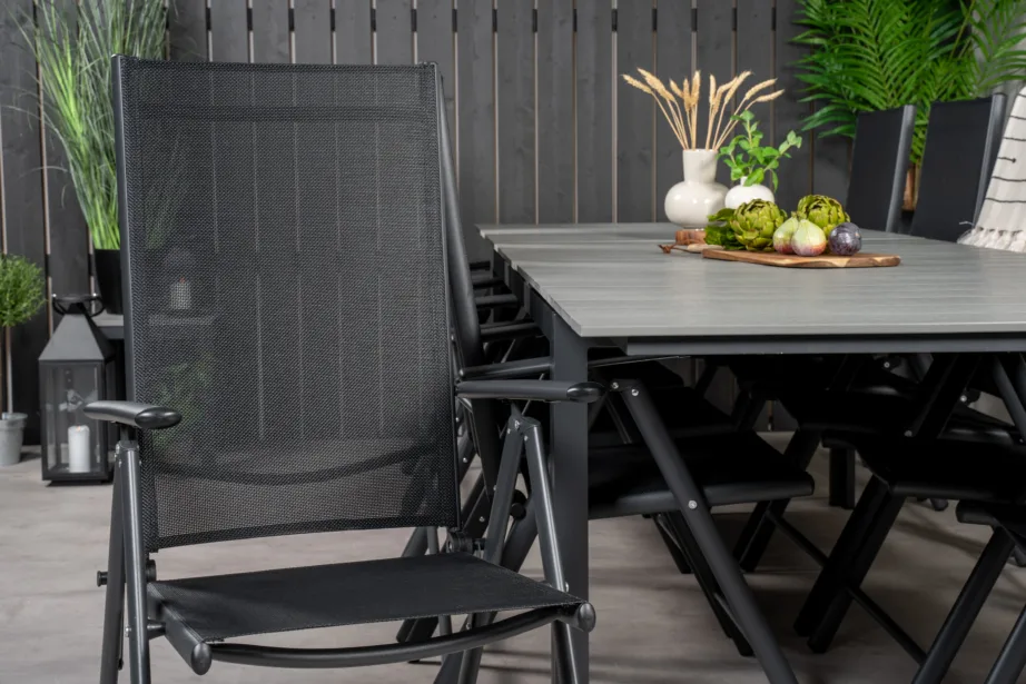 Levels suur õuene söögilaud ja reguleeritavad toolid (10 kohta, hall/must, aintwood ja alumiinium), GR18854 – 10