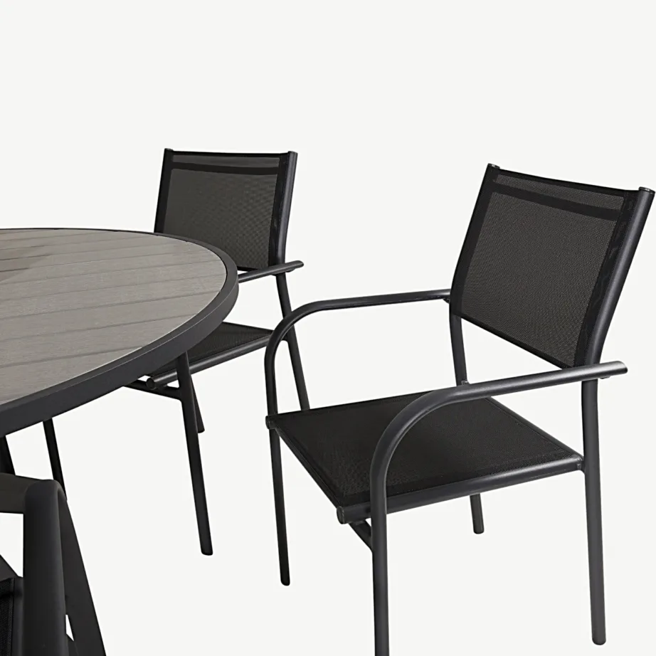 Parma ümmarguse aiakomplekti, tumehallist puitplastkomposiidist laud ja mustadest alumiiniumist Santorini toolid, GR18898 – 3