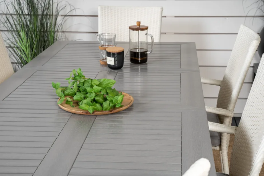 Pikendatav aiasöögilaud Albany halli lauaplaadiga ja valged Anna toolid (6 tk), GR18989 – 9